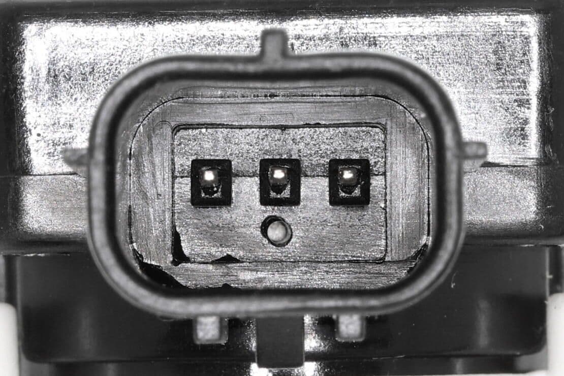 370-V70-72-0368 - Image 2