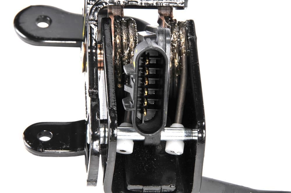 4-25838049 - Image 2