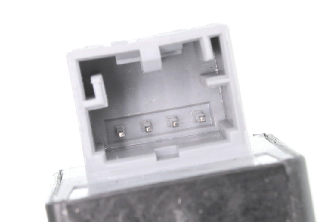 370-V10-73-0323 - Image 2