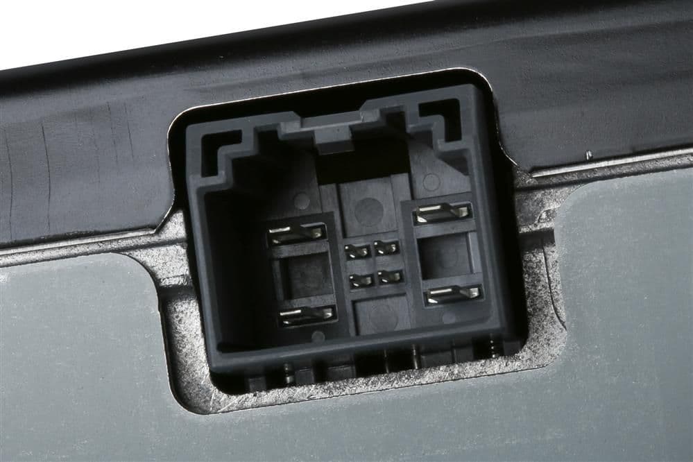 4-23323435 - Image 2