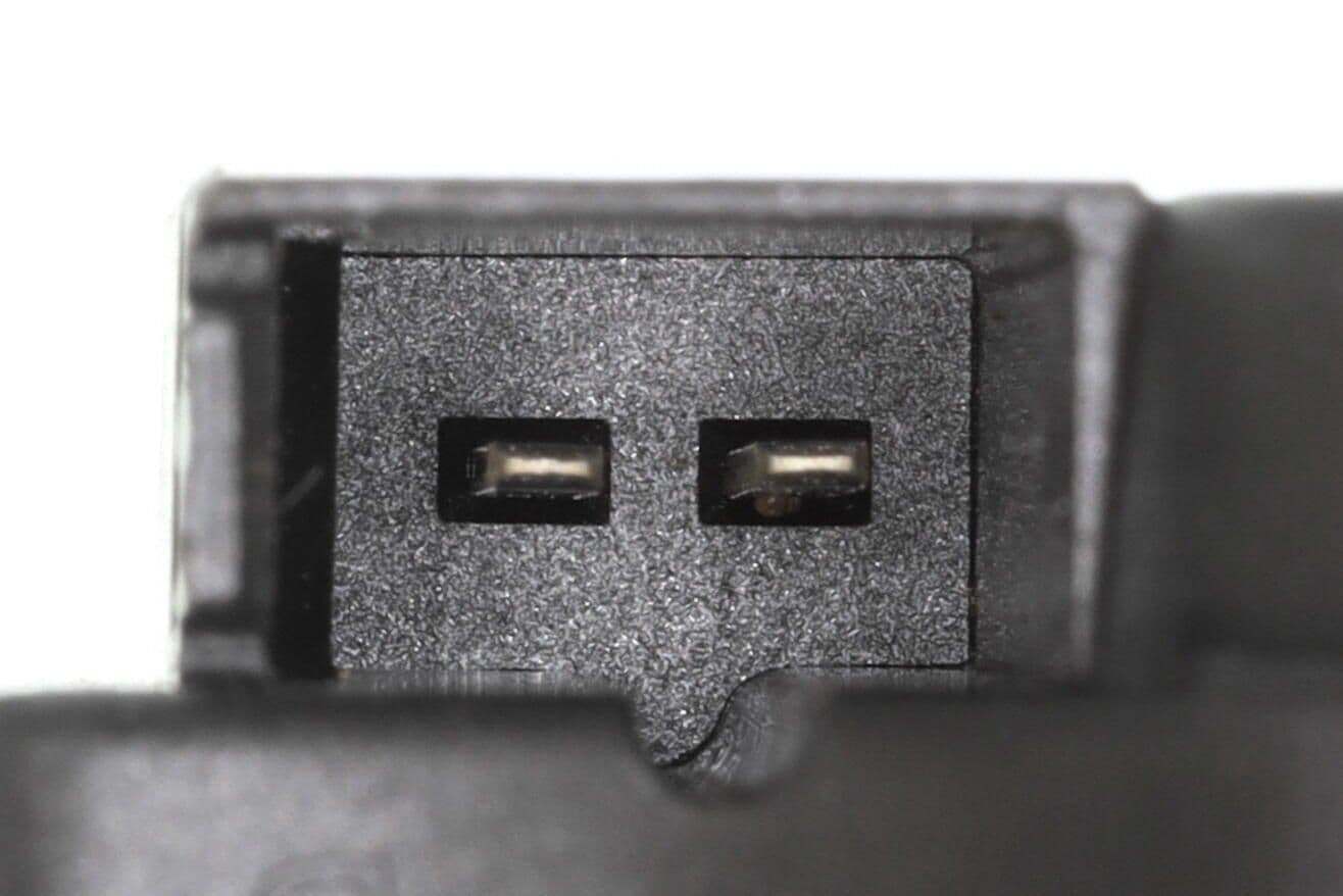 370-V10-77-0067 - Image 3