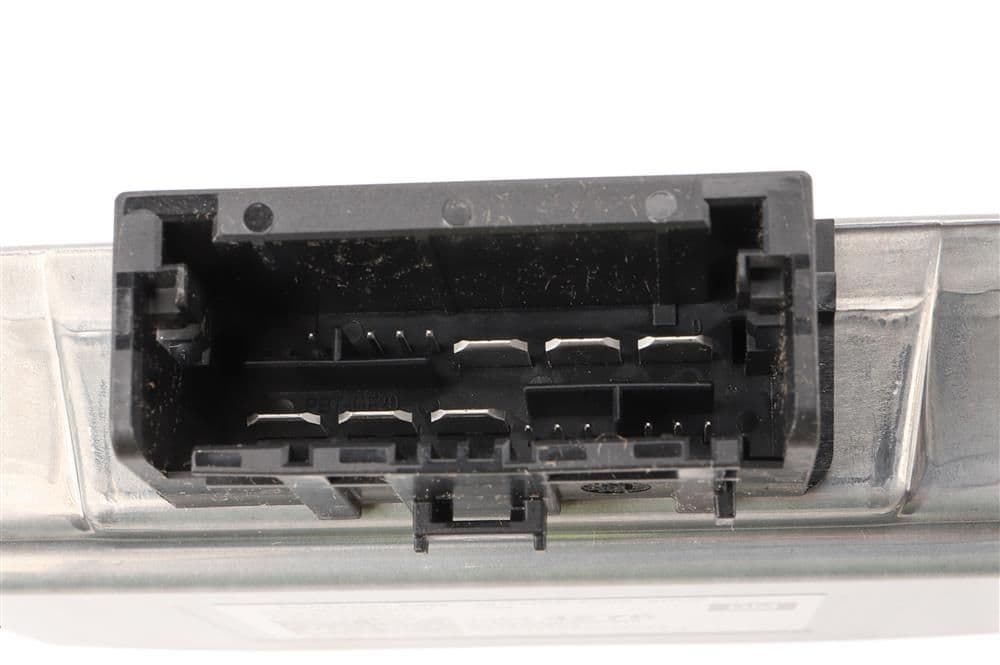 4-13544276 - Image 2