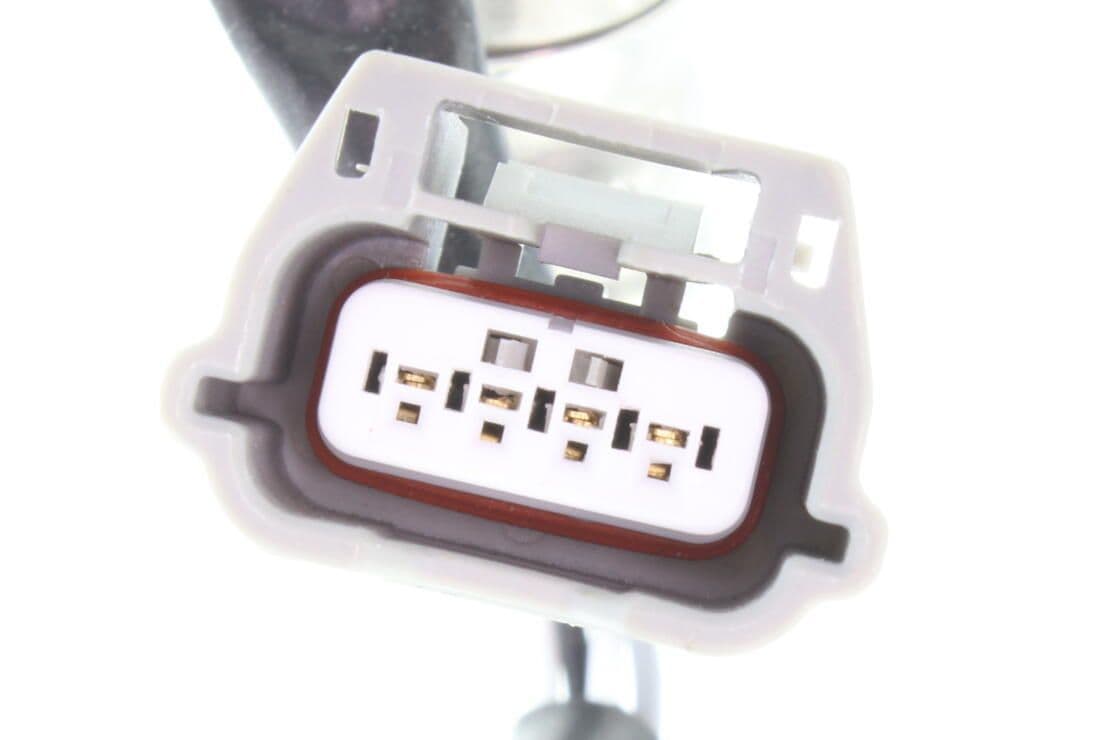 370-V38-76-0018 - Image 3