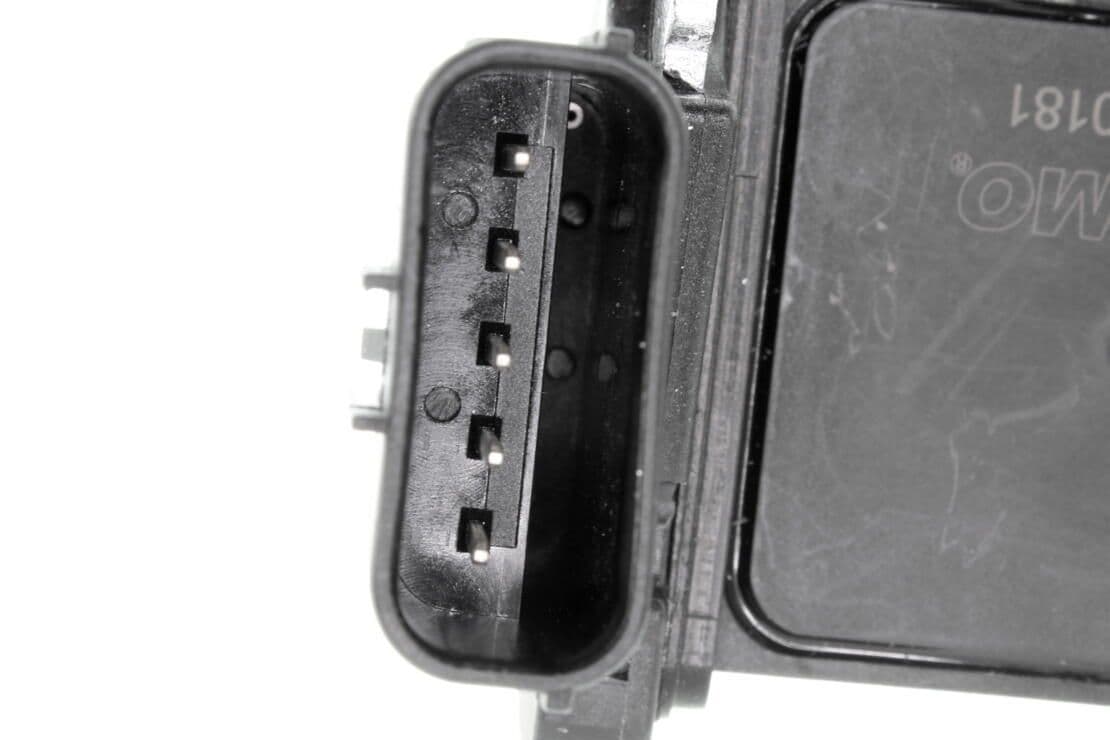 370-V26-72-0181 - Image 2