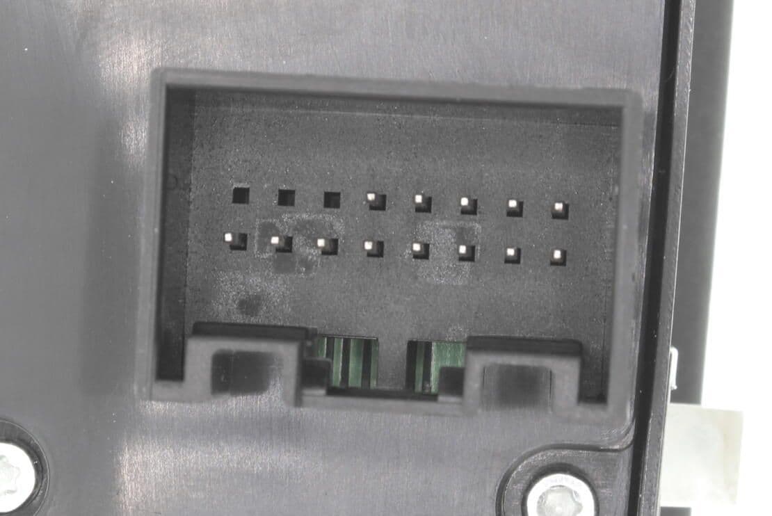 370-V45-73-0006 - Image 2