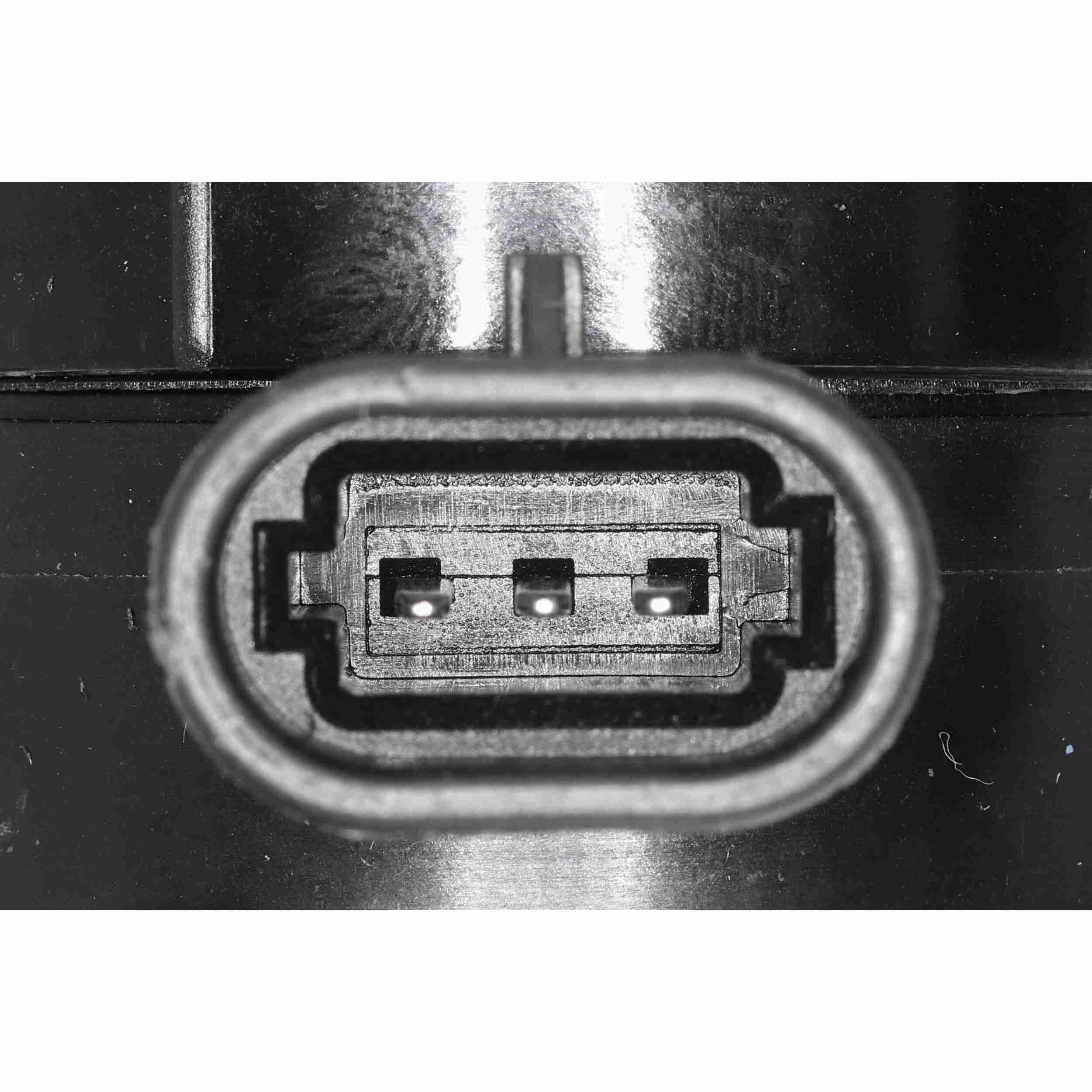 370-V51-72-0135 - Image 3