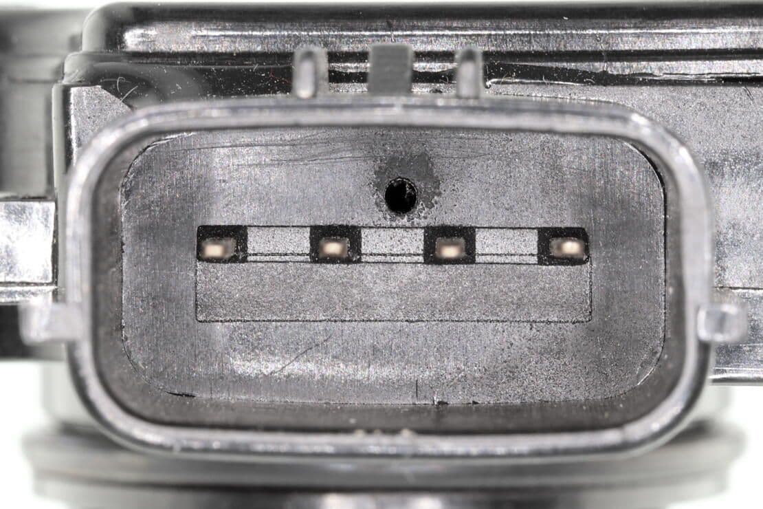 370-V37-72-0087 - Image 2