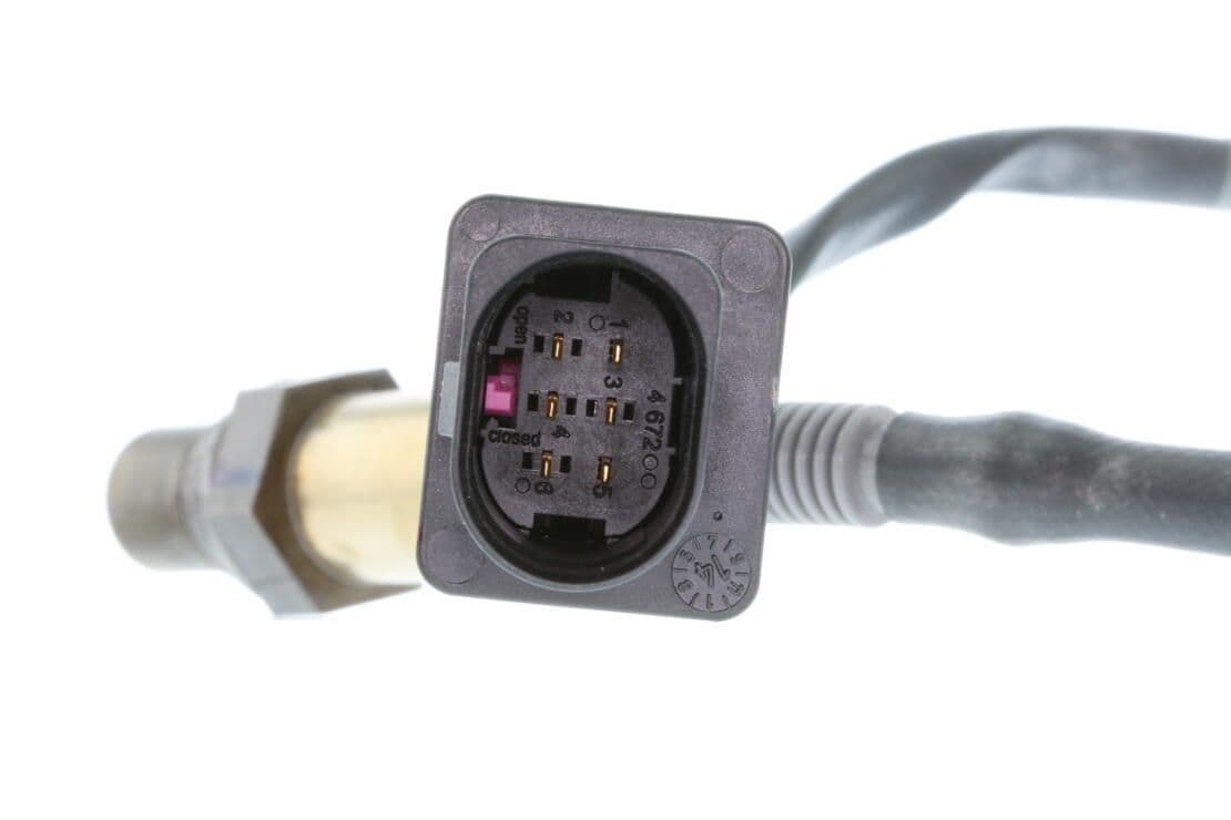 370-V52-76-0015 - Image 3