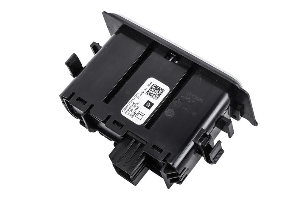 4-84428552 - Image 1