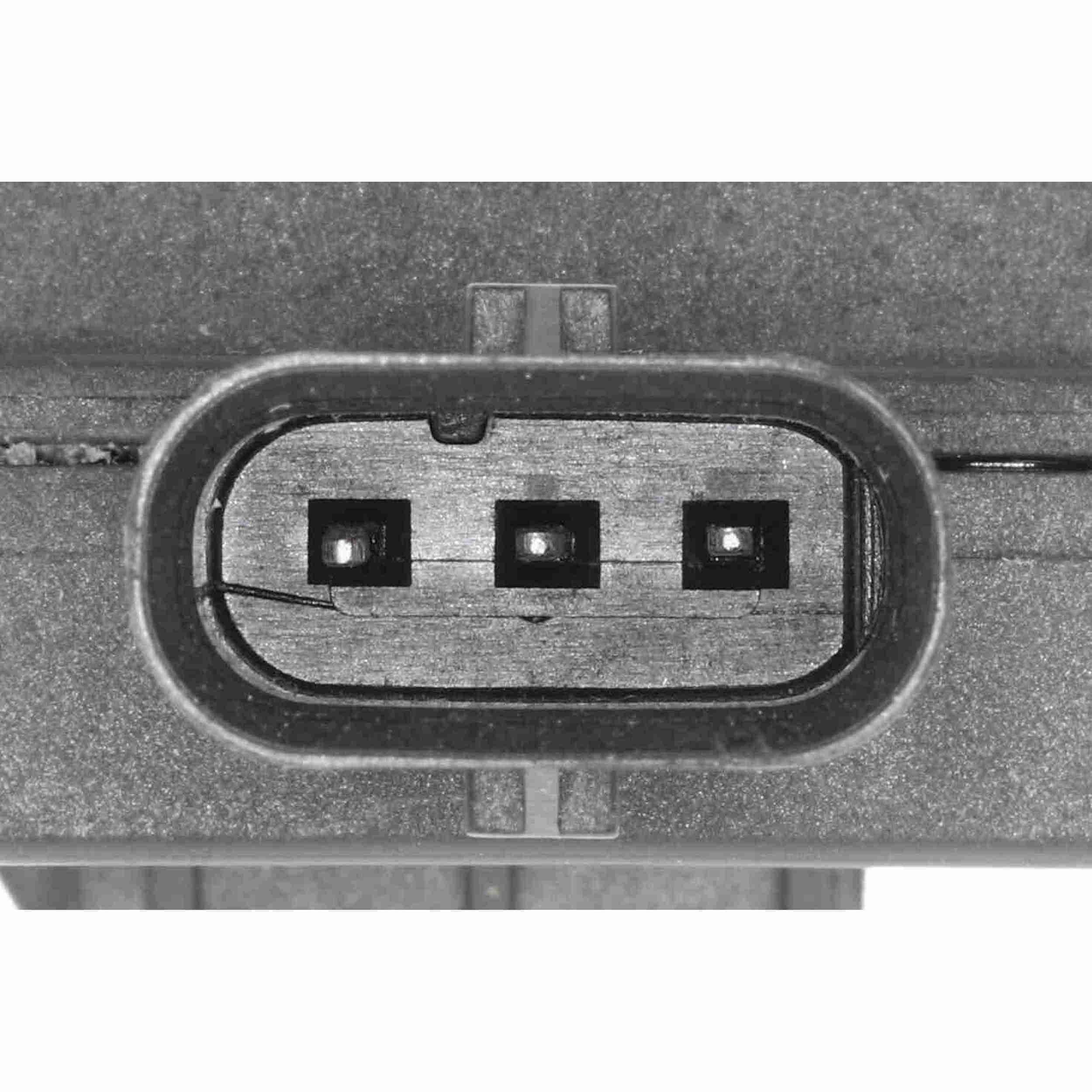 370-V10-68-0008 - Image 2