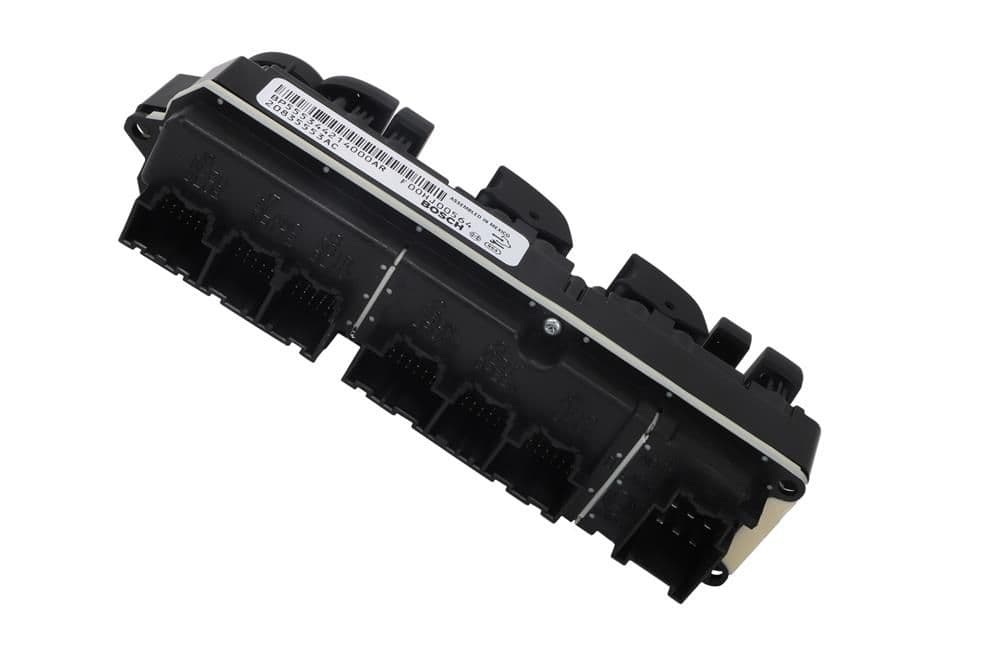 4-20835553 - Image 2