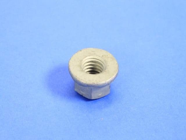 66-06502696 - Image 2