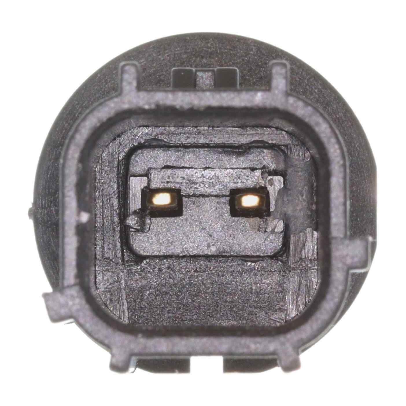 370-V33-72-0206 - Image 1